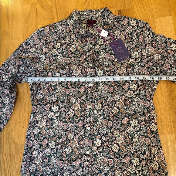 NWT J. Crew Liberty Fabric White Garden Slim Perfect Button Down Shirt Size 4 - Picture 11 of 13